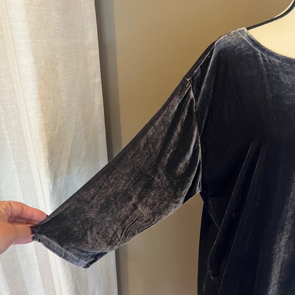 Eileen Fisher Charcoal Gray Silk Blend Velvet Dress, Pockets, Size Large - Picture 3 of 12